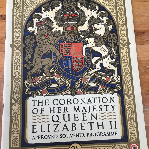 Vintage 1953 Queen Elizabeth II official coronation souvenir book