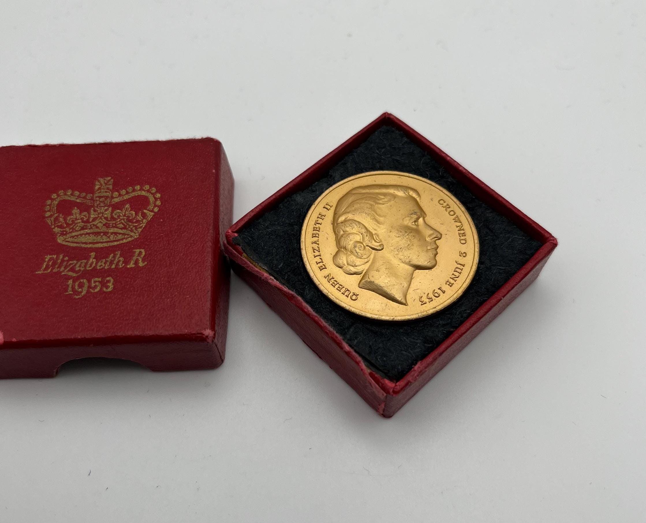 Vintage 1953 Queen Elizabeth II Coronation Medal in Original Box
