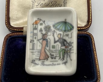 Vintage 1950s French Ceramic Brooch - Paris Cafe Scene