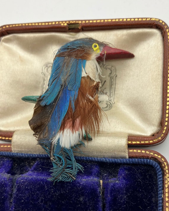Vintage 1930s Art Deco kingfisher bird brooch with