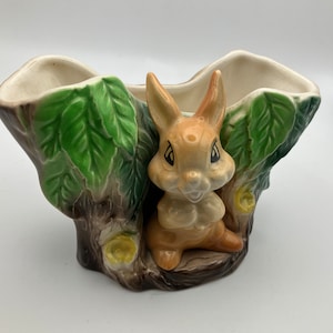 Hermoso jarrón vintage de la década de 1960 con forma de conejo y árbol de Hornsea Pottery