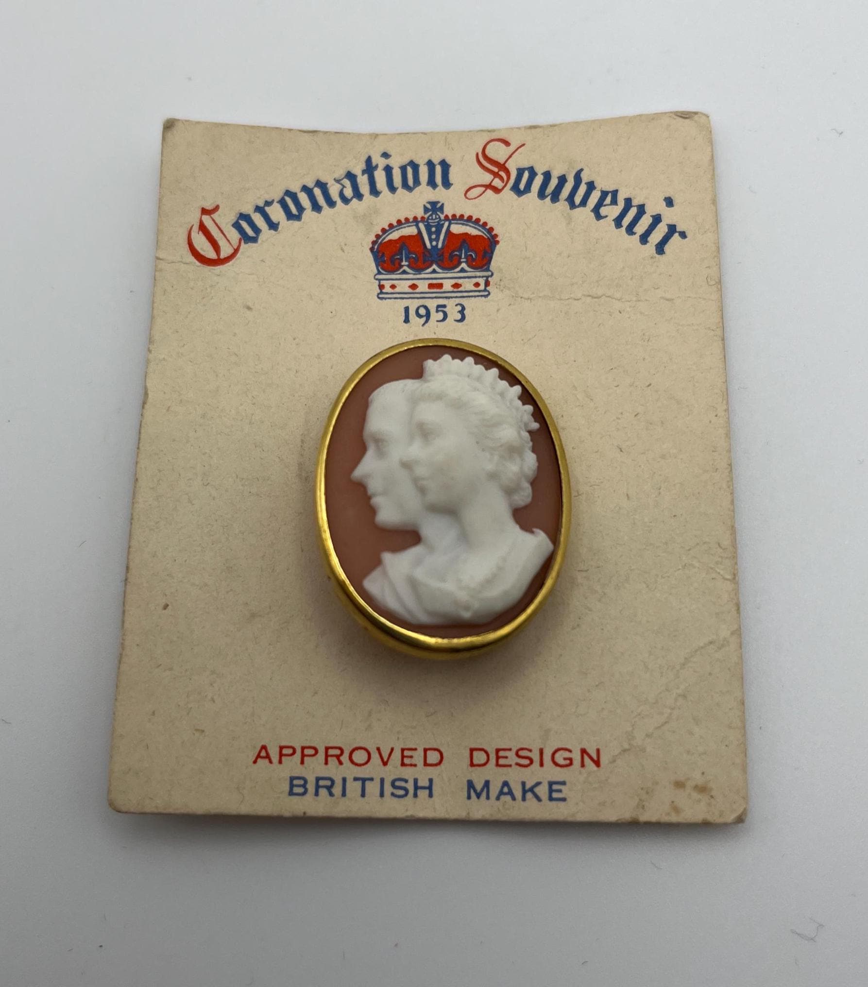 Vintage 1953 Queen Elizabeth II Coronation Cameo Brooch, Original