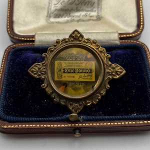 Antique 1914 WW1 World War One Souvenir of the Great War brooch - very unusual