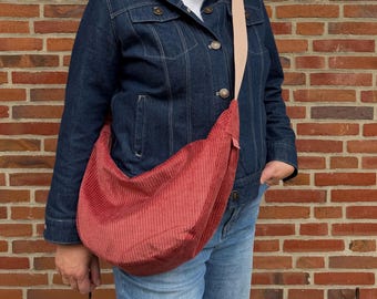 Moon-Bag XL aus Baumwollcord in Rosenholz