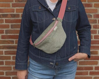 Kleine Crossbody-Bag aus Baumwollcord in Salbeigrün