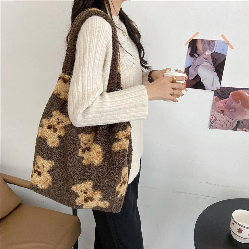 Furry Shoulder Bags For Women Women Lamb Like Fabric Shoulder Tote Bag Fluffy Fur Teddy Bear Large Bag