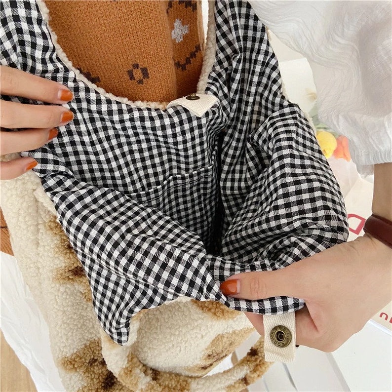 Furry Shoulder Bags For Women Women Lamb Like Fabric Shoulder Tote Bag Fluffy Fur Teddy Bear Large Bag