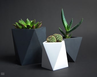 Concrete Planter, Concrete Planter Pots, Small Planter,  Scandinavian minimalist style, Table decor, Gift For Her, Black pots,  Home decor