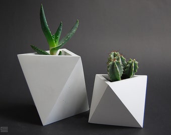 Concrete Succulent Pots, Concrete Planter Pots, Small Planter, Geometric Planter Pots, Table decor, Gift For Her, Black pots,  Home decor