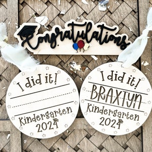Mise à jour 2025 écriture manuscrite souvenir personnalisable mignon enfant maternelle et préscolaire diplôme découpé au laser | Cadeau SVG | Forgelumineuse