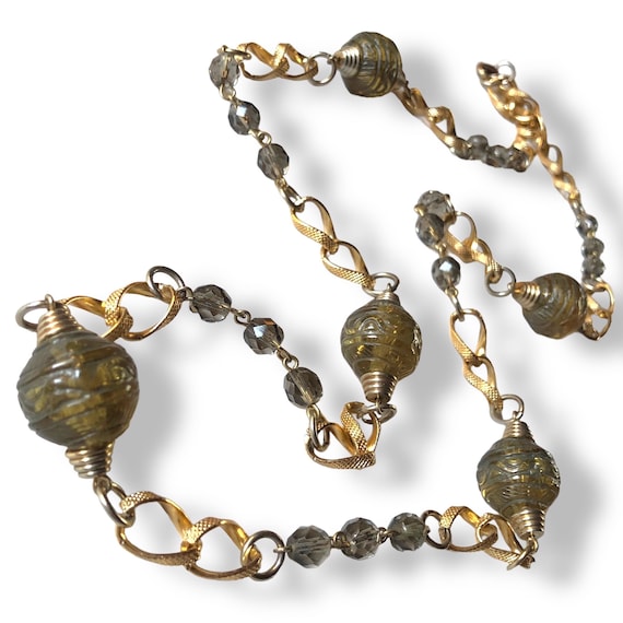 DOROTHY. Vintage Glass Heart Engraved Rose Pendant Necklace – REGALROSE