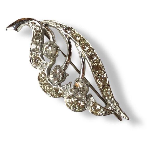 Vintage Silver Style Sparkle Rhinestone Leaf Brooch, Mid Century Crystal  Leaf Brooch, Brooches for Women, Vintage Brooch Uk, USA Brooch 