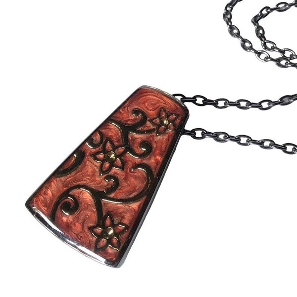 Floral Scroll Relief Pendant Set in Resin with Gunmetal Chain, Salmon Pink Pendant, Preloved, Sustainable Fashion, Vintage Necklaces UK