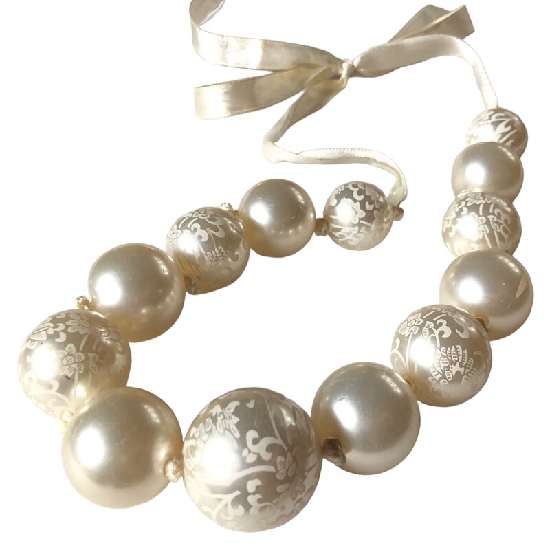 Nantucket Chunky Shell Pearl Necklace main image 0
