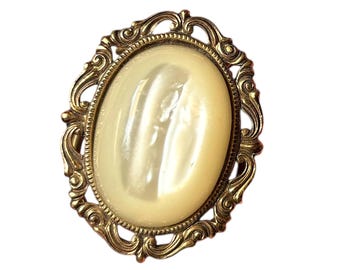 Vintage Faux Pearl Scarf Clip: Gold Tone Mid-Century Accessory