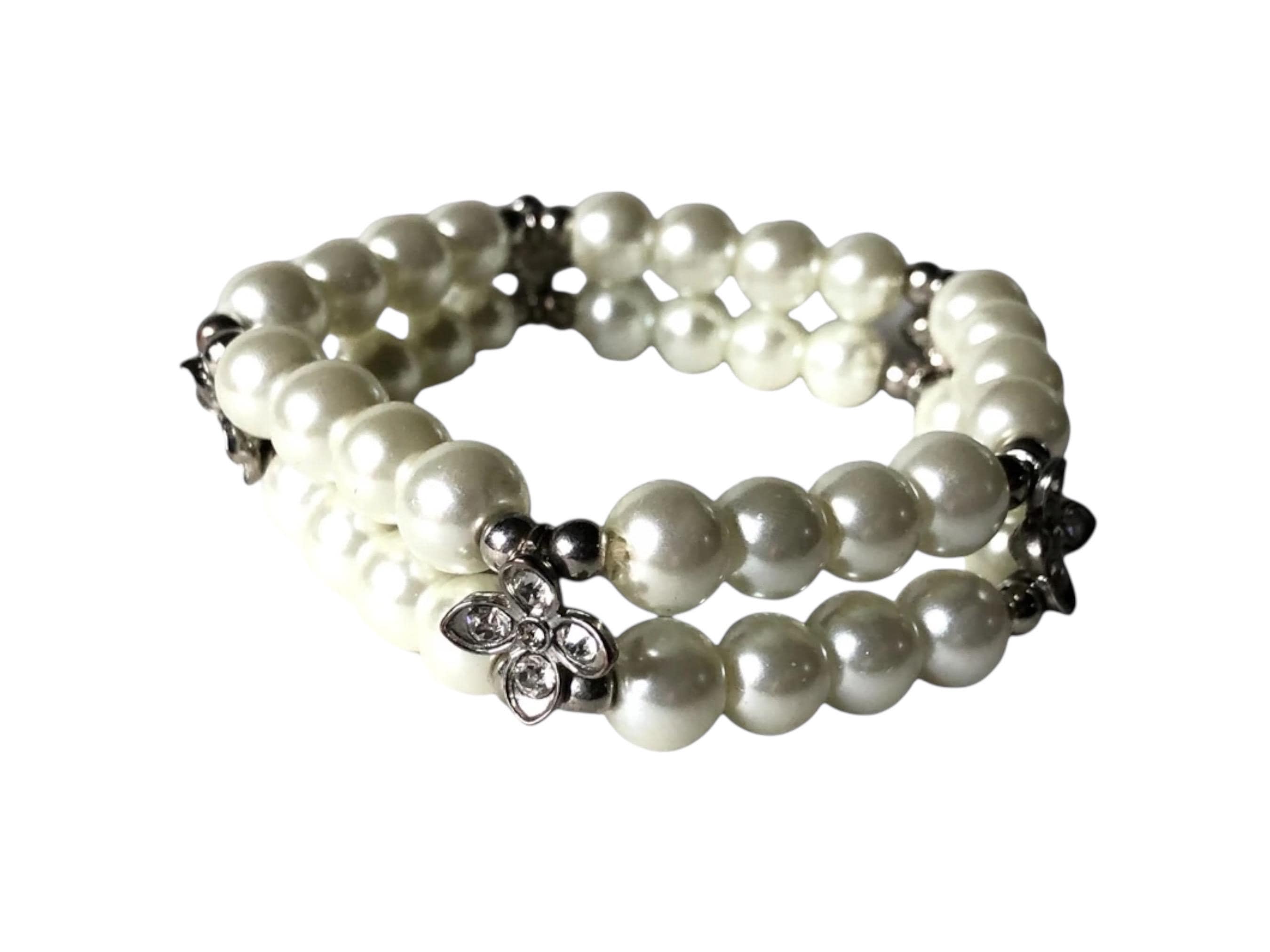 Glass Faux Pearl Beads Elasticated Bracelet with Silver Crystal Flower Accents
