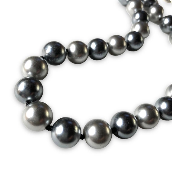 Two Tone Silver Faux Pearl Bead Necklace, Glass P… - image 2