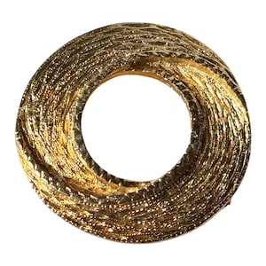 Vintage Scarf Clip, Gold Wreath Scarf Holder, Textured Scarf Ring, Retro Scarf Accessory, Gift for Her, Classic Scarf Jewellery Clip