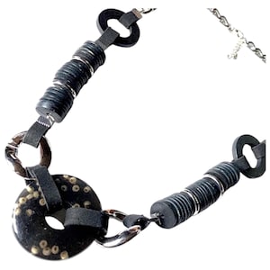 Modernist Wood & Acrylic Bead Necklace: Resin Pendant, 1980s Statement Jewelry