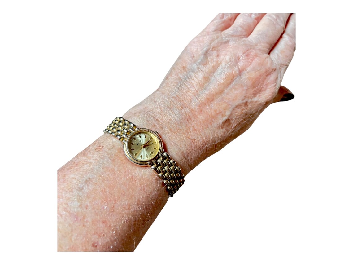 Vintage Avia Gold Tone Quartz Ladies Bracelet Watch Classic Small Face Wristwatch, foto 4 di 5