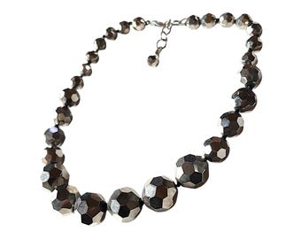 Collier de grosses perles de verre en étain lourd des années 1980, bijoux fantaisie tendance