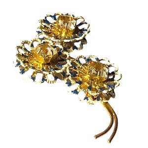 Vintage 1940s brooch, enamel floral brooch, gold tone paste brooch, art deco flower pin, blue cream jewellery, UK collectable