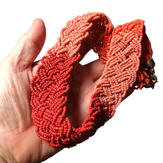 コーラルビーズネックレス コーラルシードビーズネックレス、ヴィンテージツイストマルチ