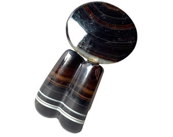 Victorian Banded Agate Brooch, Antique Scottish Style Stone Pin, Classic Mourning Jewellery