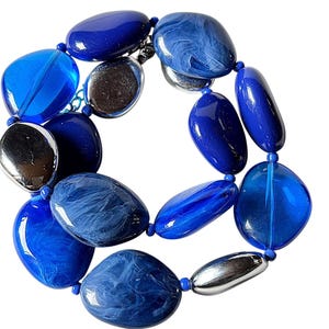 Collana vintage blu con perline in acrilico effetto marmorizzato color argento, stile retrò anni '80.