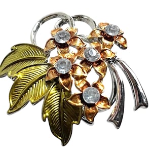 Vintage Floral Scarf Clip Gold Tone Green Enamel Leaves Scarf Holder Retro