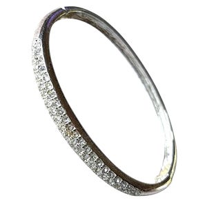 Vintage Crystal Pavé Bangle: Silver Style Elasticated Metal Bracelet