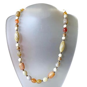 Etnische kralenketting met kralen van imitatiebeen, hars en agaat, boho-sieraden