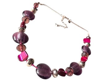 Vintage Red Glass & Mother of Pearl Beaded Necklace - 1980s