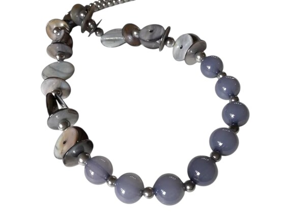 Collier Rétro Perles Grises Grosses Perles Couleur Or – Occasion Parfait état