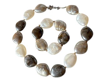 Vintage Pearlised Pebble Necklace And Bracelet Set Grey White Chunky Beaded Jewellery
