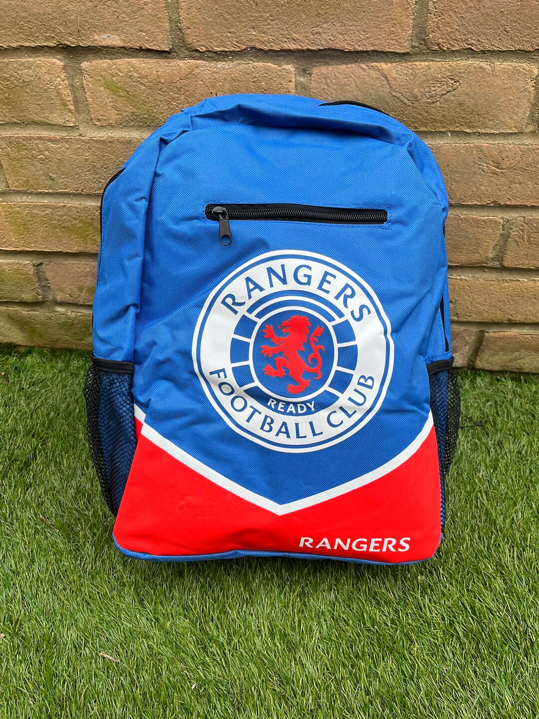 Offical Glasgow Rangers FC Crest Blue/white Backpack /rucksack / Travel