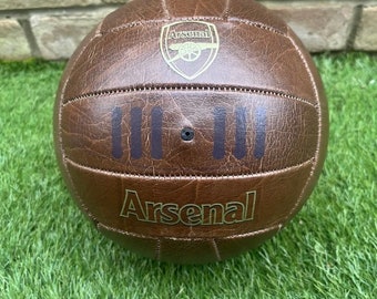 Official Arsenal  FC Retro Heritage Size 5 Football Brand New