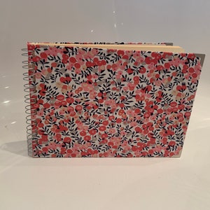 Photo album pink floral