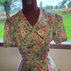 Vintage Cottagecore floral dress picnic day dress garden party dress
