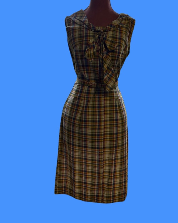Darling vintage 60s plaid shift dress with belt - image 3
