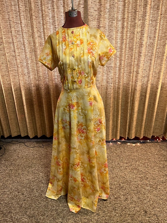 Pretty 70s floral maxi dress creamy yellow long d… - image 1