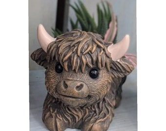 Highland Cow Planter with or without Live Succulent Kit / Custom arrangement/ Animal / Easy plant/ Office gift / DIY Fun / Farmhouse / Craft