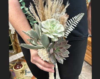 Simple Succulent Bridesmaid Bouquets/Various Sizes Available/Live Plants/Elegant Bridal/Beautiful Variety/Quinceanera/Custom Designed