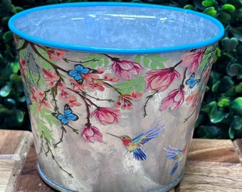 Beautiful Floral Tin With Plastic Liner / Sold with or without Live Succulent Kit / Hummingbird/DIY Kit Easy / Flowers / Aloe / Gift / Decor