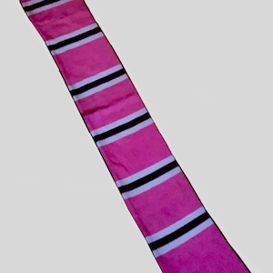 Gestrickter Strickschal in Rosa