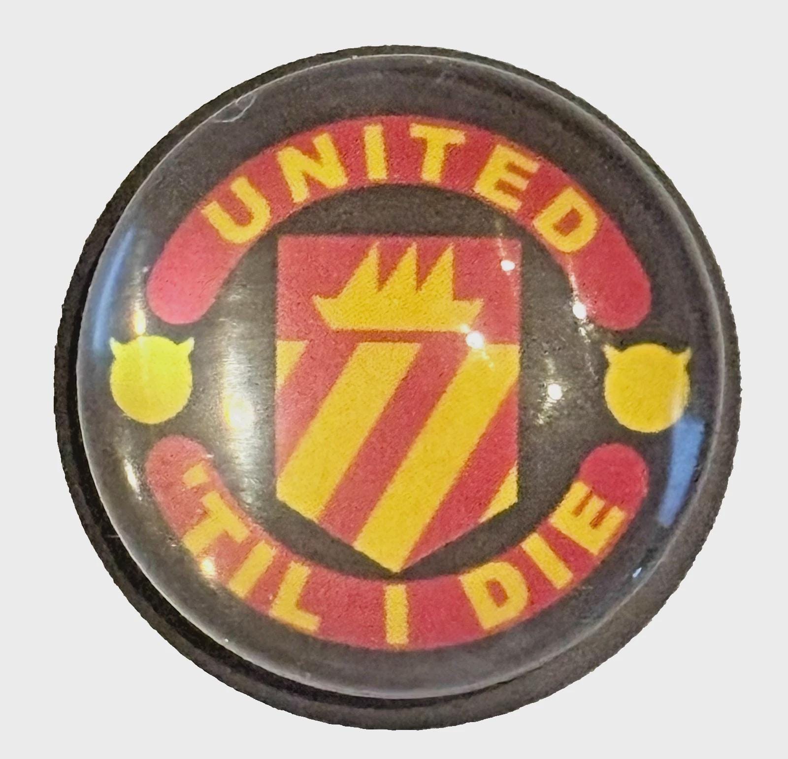 fanandmore Manchester United Pin Logo