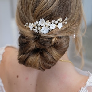 Braut Haarschmuck, Haarkamm Keramik Braut Hochzeit Haarschmuck Hochwertiger Brauthaarschmuck von Brautschmuck Vumari Bild 1