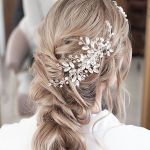 Bridal hair accessories, wedding hair accessories, hair comb bride high-quality bridal hair accessories from Brautschmuck Vumari image 1