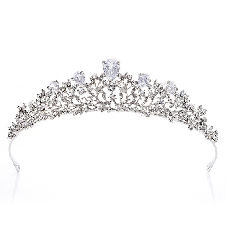 Tiara tiara bridal hair accessories, wedding hair accessories high-quality bridal hair jewelry from Brautschmuck Vumari image 6