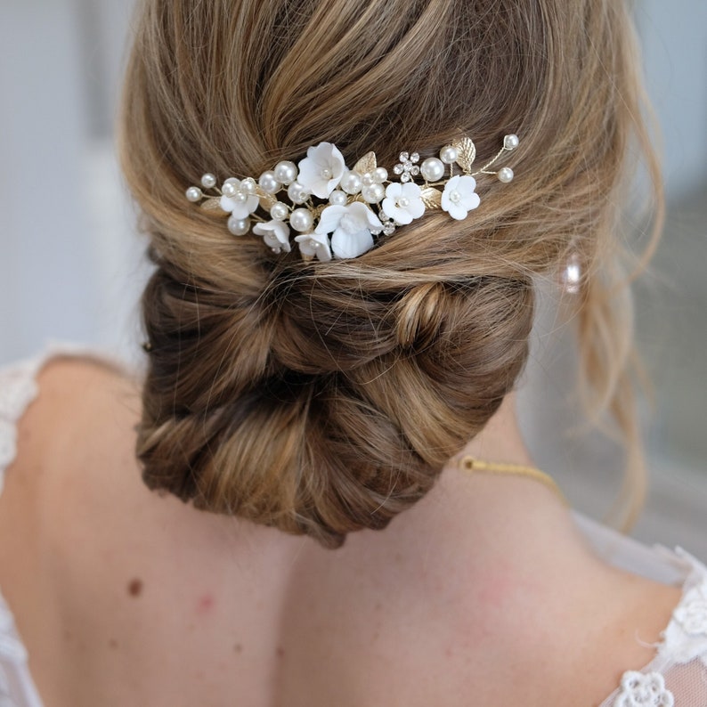 Bridal hair accessories, hair comb ceramic bridal wedding hair accessories high-quality bridal hair accessories from Brautschmuck Vumari image 1
